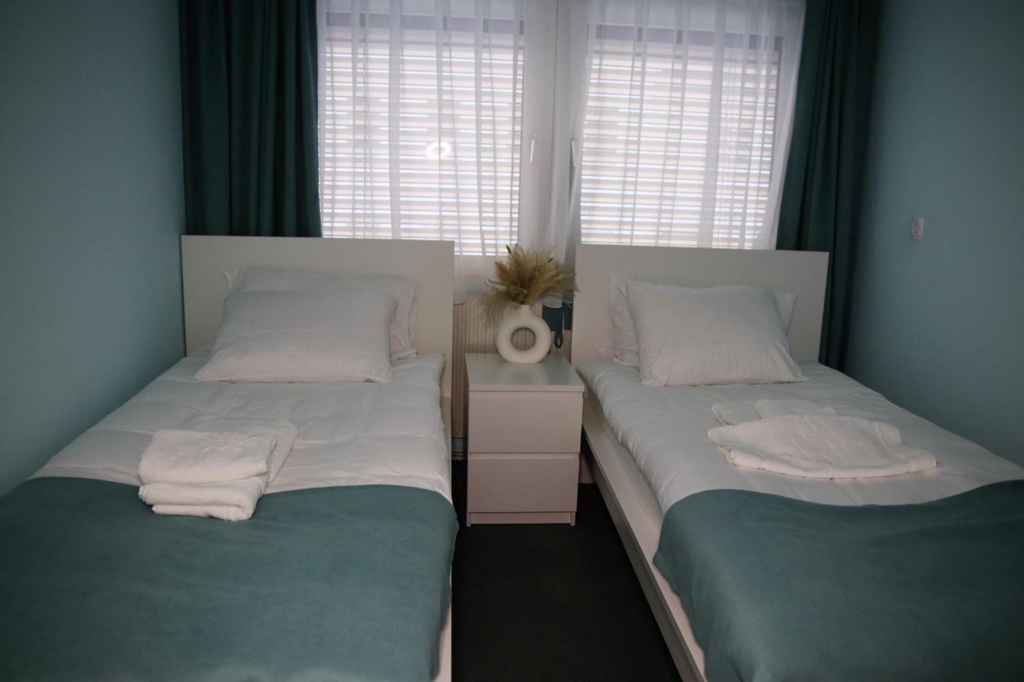 Double Room,1627716279:JPEG